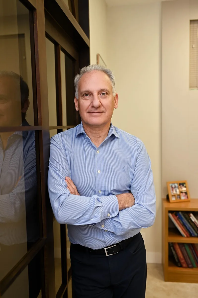 Dr. Marcelo Bertoli — Cirurgião Plástico SBCP em Joinville